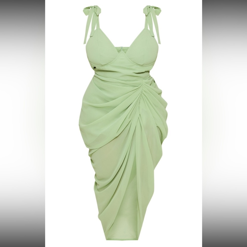 Pretty Little Thing- Underwire Draped & Ruched midi dress. Size 14. NWT.